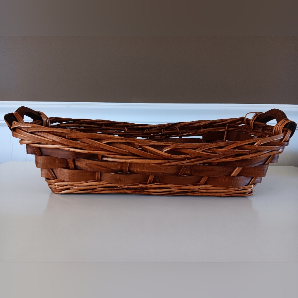 Wicker basket